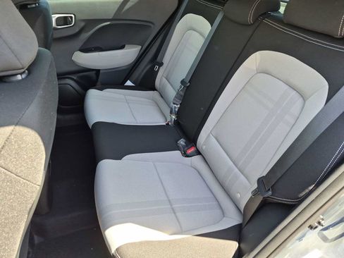 New 2026 Hyundai Venue SEL FWD image 19