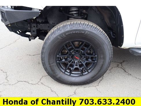 Used 2017 Toyota Tacoma SR w/ Tow Package image 27