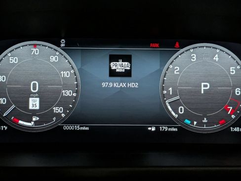 New 2026 Land Rover Defender 110 X-Dynamic SE AWD/4WD image 18