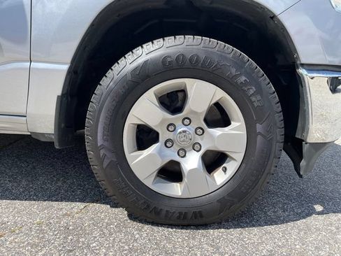 Used 2020 RAM 1500 Big Horn AWD/4WD image 5