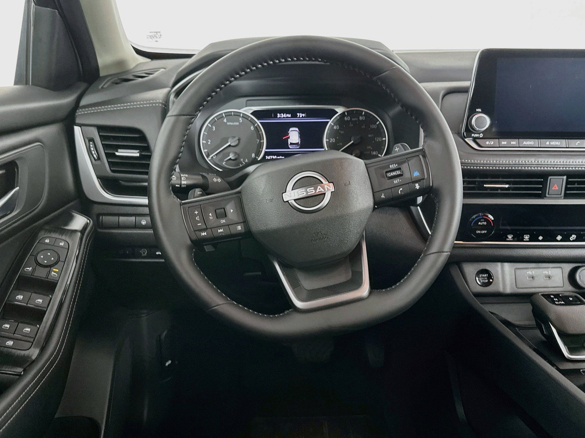 Used 2025 Nissan Rogue SV FWD image 18