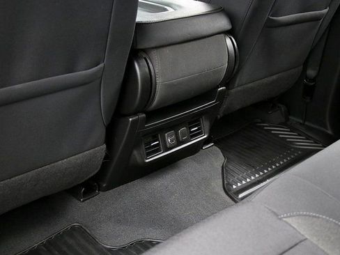 Certified 2022 GMC Sierra 3500 SLE w/ SLE Convenience Package image 27