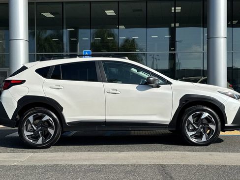 Certified 2025 Subaru Crosstrek 2.5i Limited w/ Crosstrek Mirror Package image 3