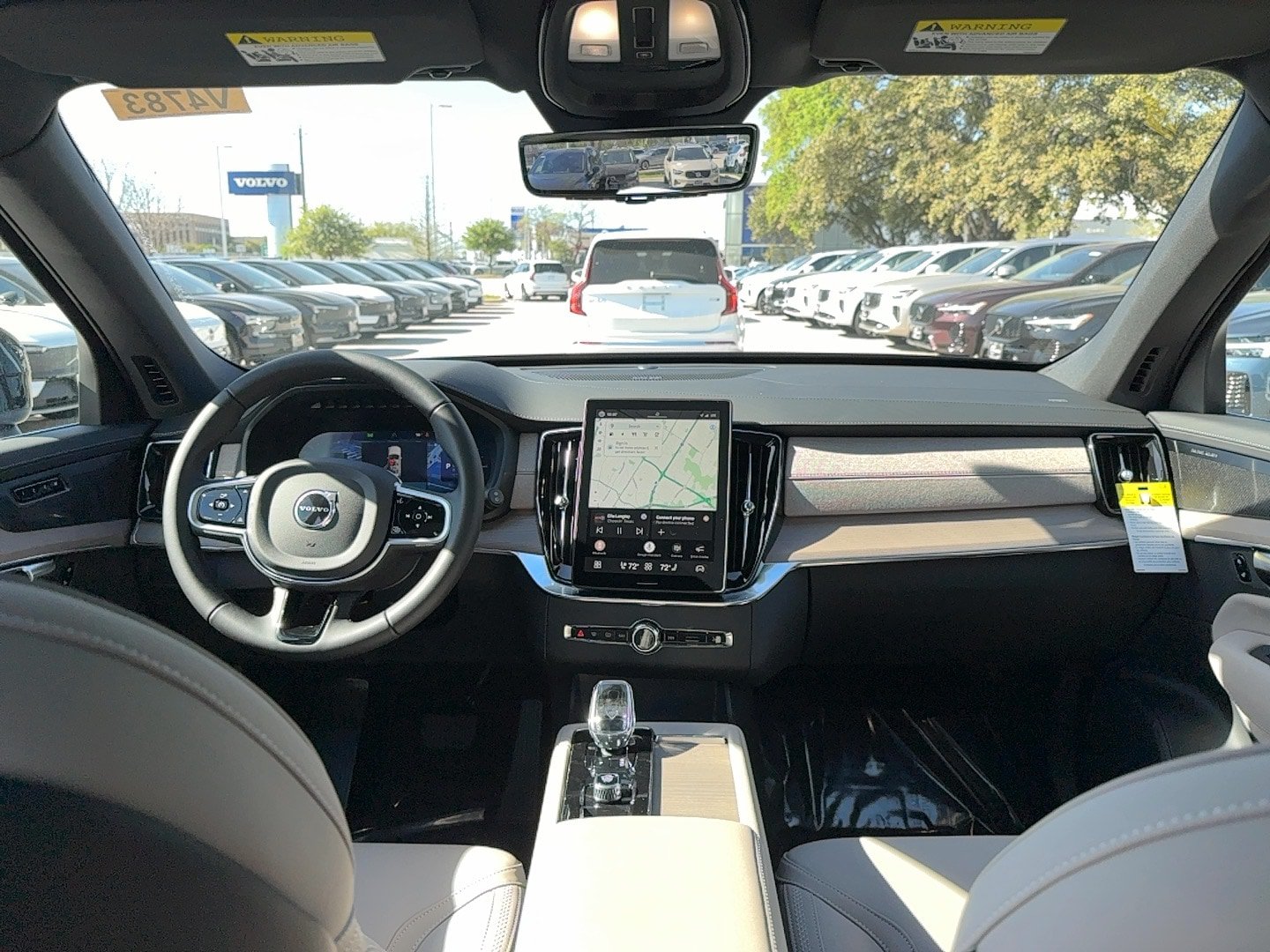 New 2026 Volvo XC90 T8 Plus w/ Protection Package Premier AWD/4WD image 18