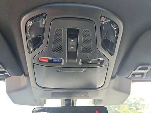 Used 2025 Subaru Outback Wilderness w/ Wilderness Package image 15