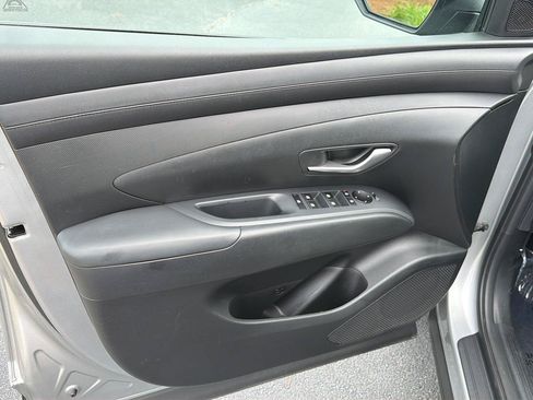 Used 2025 Hyundai Tucson SEL FWD image 16