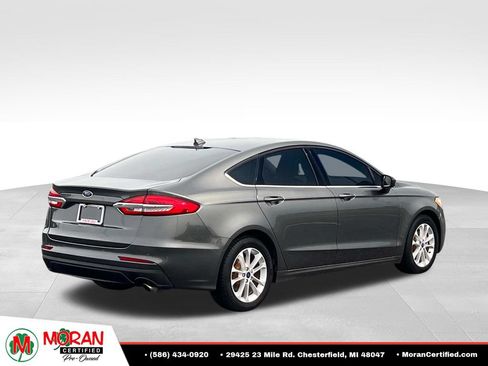 Used 2020 Ford Fusion SE FWD image 5