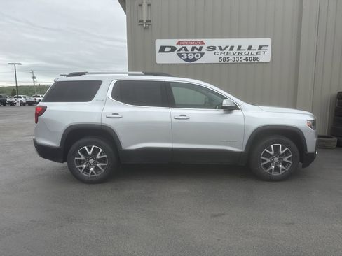 Used 2020 GMC Acadia SLE w/ Driver Convenience Package AWD/4WD image 2