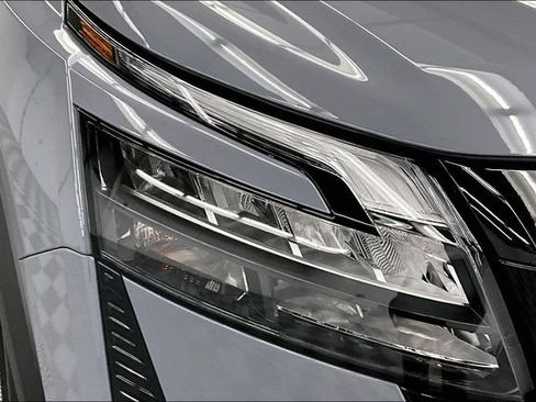 New 2026 Nissan Pathfinder Platinum w/ Lighting Package AWD/4WD image 14