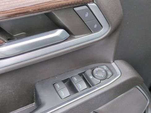 Used 2023 Chevrolet Silverado 1500 LT AWD/4WD image 13