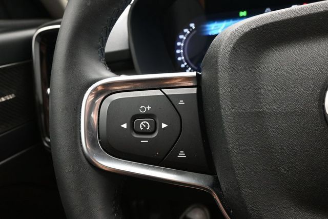 Used 2023 Volvo XC40 B5 Ultimate w/ Protection Package Premier AWD/4WD image 26