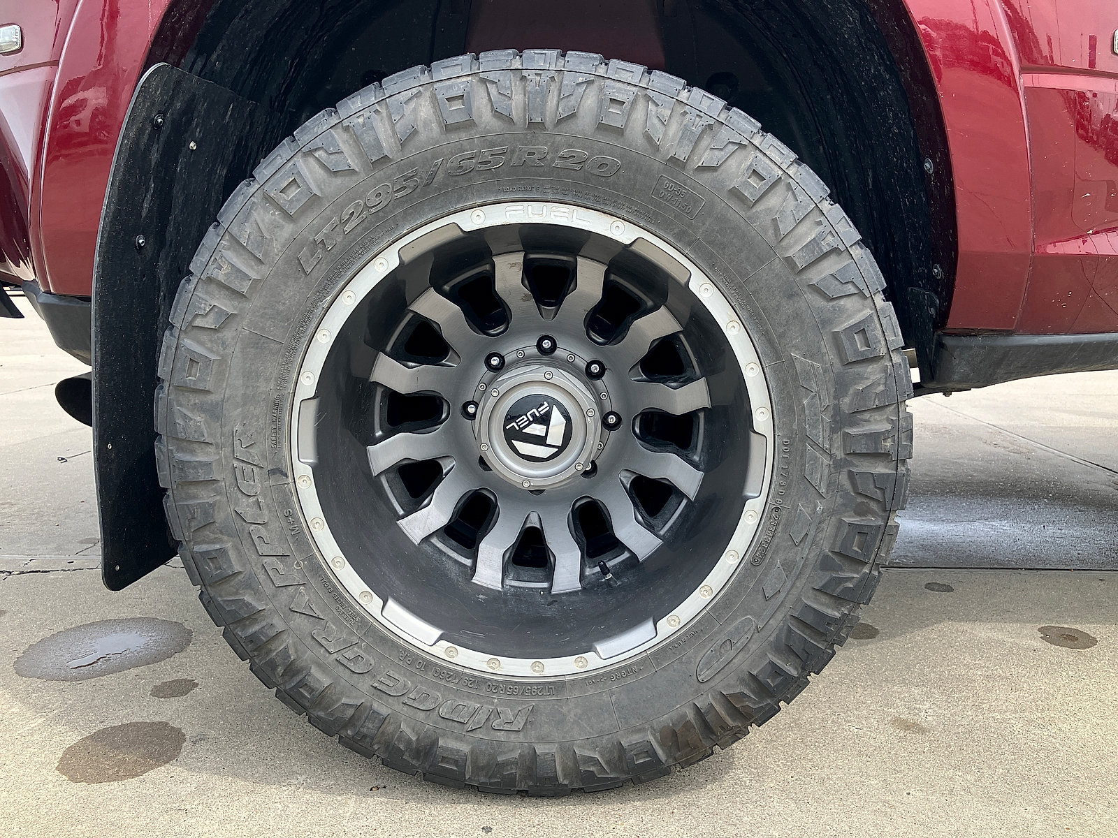 Used 2024 RAM 3500 Limited AWD/4WD image 12