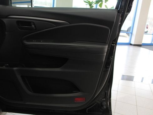 Certified 2023 Honda Passport EX-L image 25