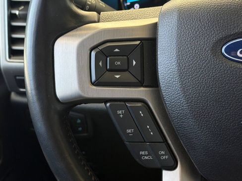 Used 2020 Ford F250 Platinum w/ FX4 Off-Road Package AWD/4WD image 27