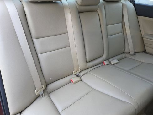 Used 2011 Honda Accord LX image 18