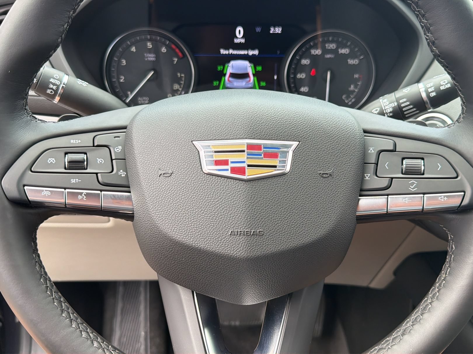 Certified 2023 Cadillac XT4 Premium Luxury w/ Technology Package FWD image 21