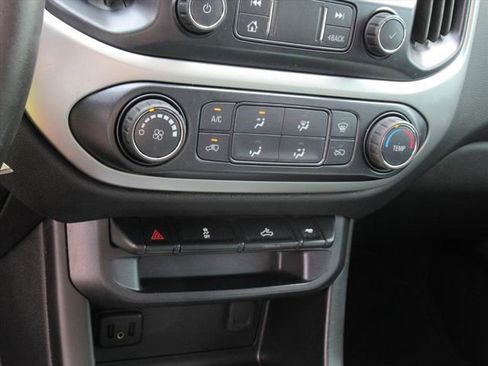 Used 2019 Chevrolet Colorado LT image 24