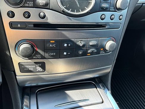 Used 2015 INFINITI Q40 AWD w/ Moonroof Package image 24