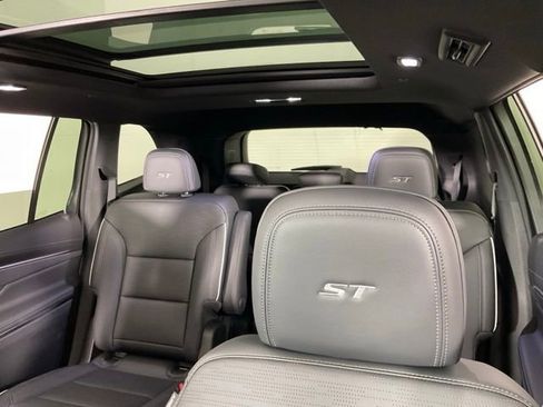 New 2026 Buick Enclave Sport Touring w/ Power Package FWD image 34