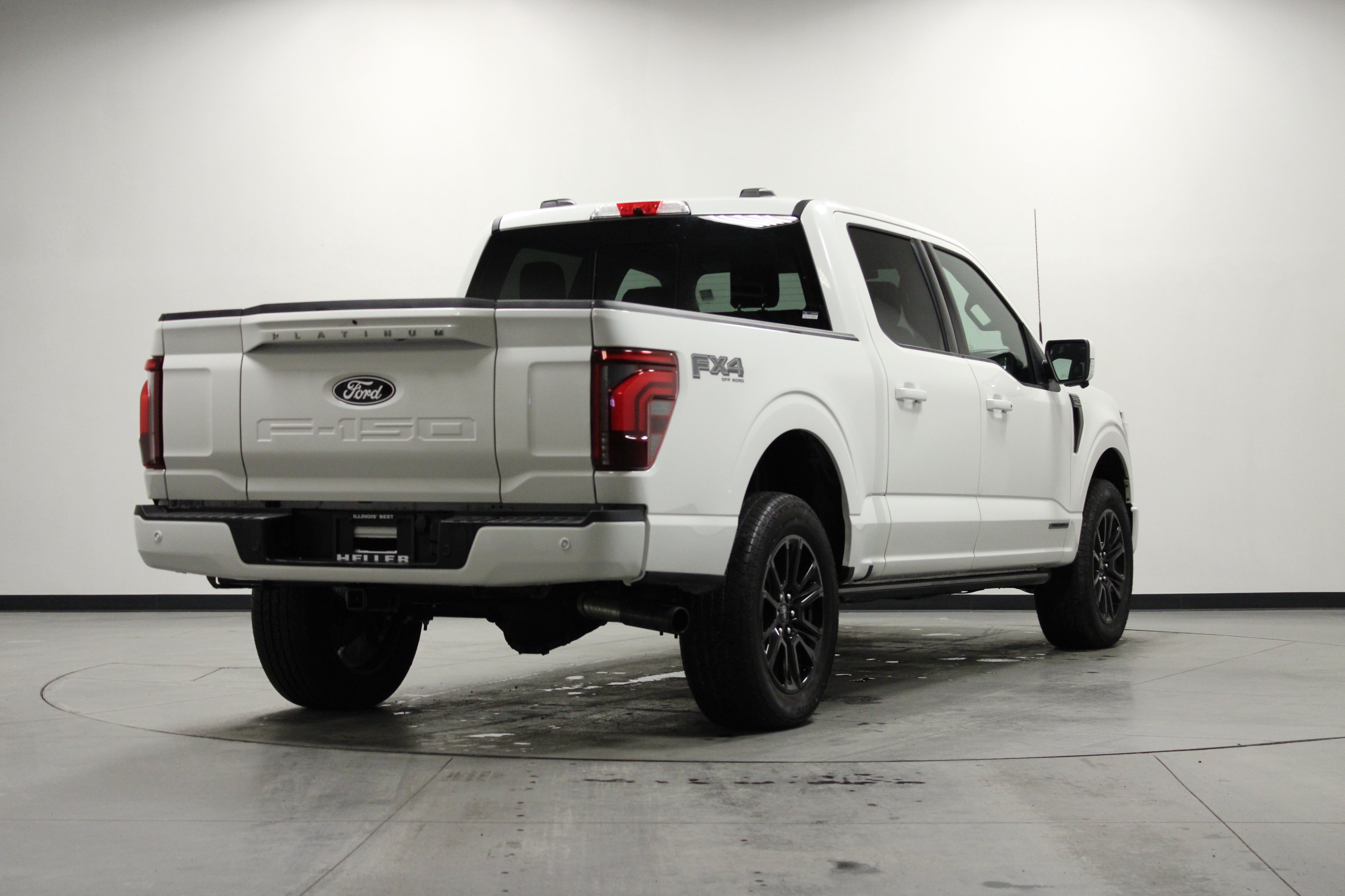 Used 2024 Ford F150 Platinum w/ FX4 Off-Road Package AWD/4WD image 4
