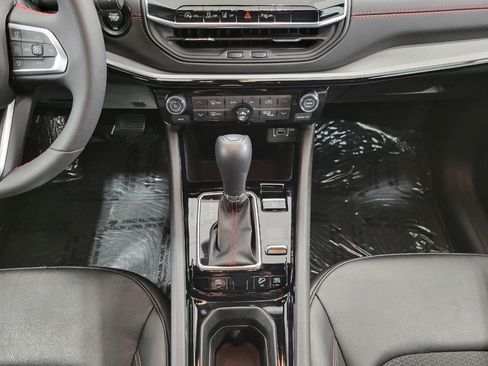 Used 2025 Jeep Compass Trailhawk AWD/4WD image 16