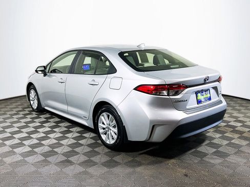 Certified 2025 Toyota Corolla LE w/ LE Premium Package AWD/4WD image 6