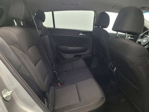 Used 2020 Kia Sportage LX AWD/4WD image 19