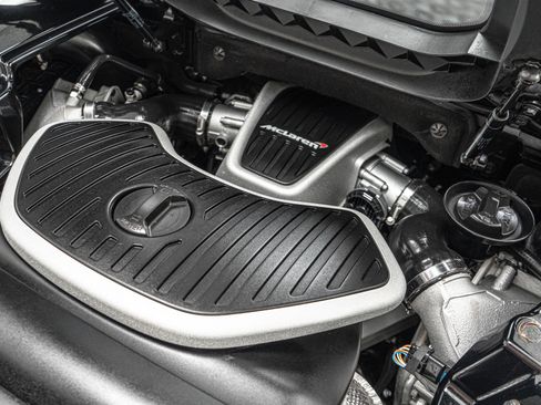 Used 2013 McLaren MP4-12C Spider image 39