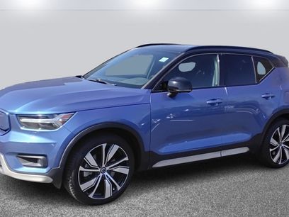 Used 2021 Volvo XC40 P8 Recharge w/ Advanced Package