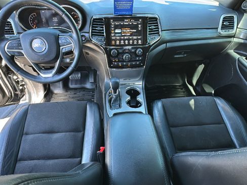 Used 2021 Jeep Grand Cherokee Laredo X image 26