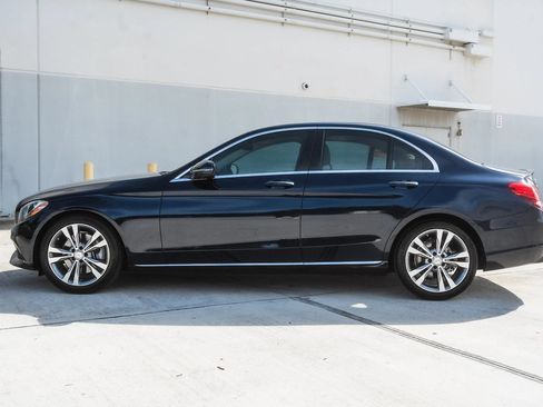 Used 2017 Mercedes-Benz C 300 Sedan image 12