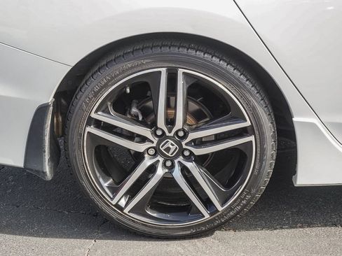 Used 2016 Honda Accord Sport image 8
