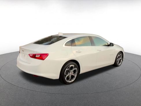 Used 2024 Chevrolet Malibu LT image 14