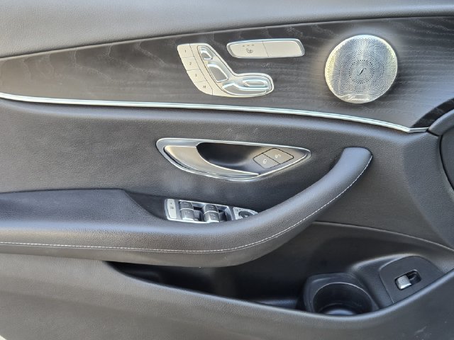 Used 2022 Mercedes-Benz E 350 4MATIC Sedan image 19
