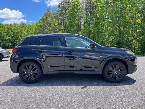 New 2026 Mitsubishi Outlander Sport LE AWD/4WD image 7