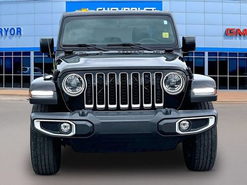 Used 2023 Jeep Gladiator Overland w/ Popular Equipment Package AWD/4WD image 2