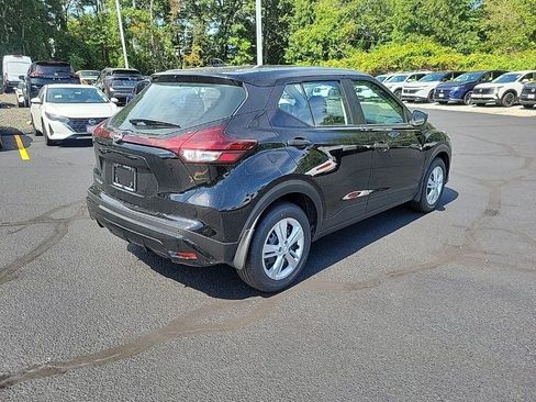 New 2025 Nissan Kicks Play S image 10