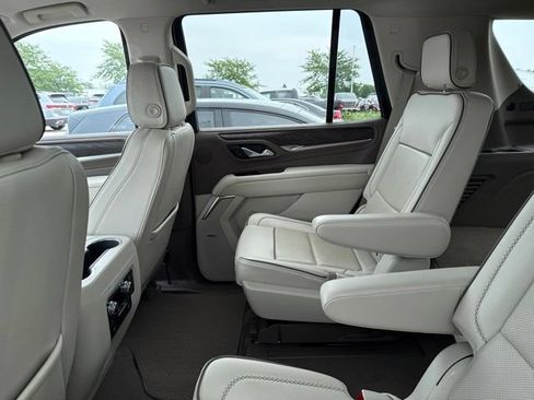 Used 2024 GMC Yukon Denali w/ Max Trailering Package AWD/4WD image 10