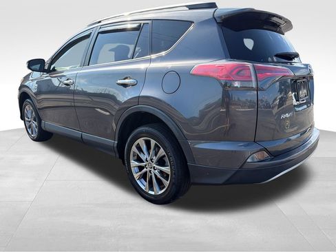 Used 2017 Toyota RAV4 Limited FWD image 3