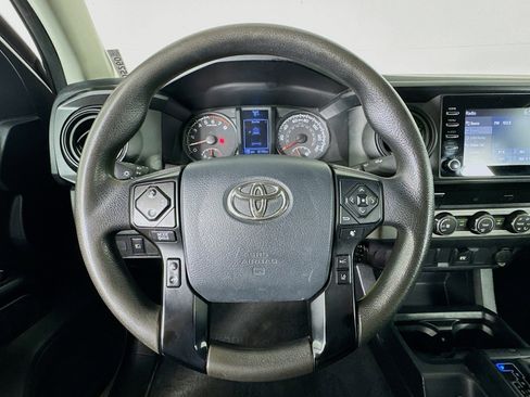 Used 2020 Toyota Tacoma SR image 11