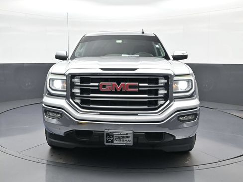 Used 2018 GMC Sierra 1500 SLT w/ Texas SLT Premium Package RWD image 2