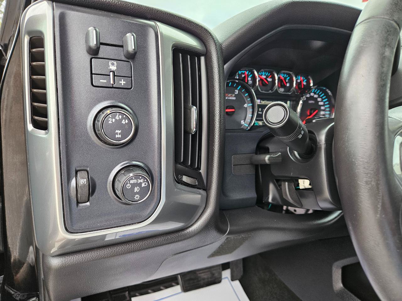 Used 2016 Chevrolet Silverado 2500 LT w/ Midnight Edition AWD/4WD image 25