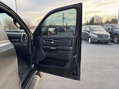 Used 2022 RAM 1500 Laramie image 9