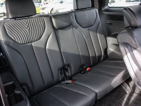 Used 2023 Hyundai Palisade Calligraphy image 20