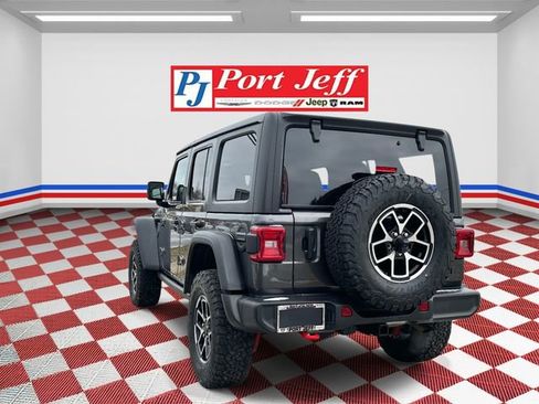 Used 2024 Jeep Wrangler Rubicon image 5