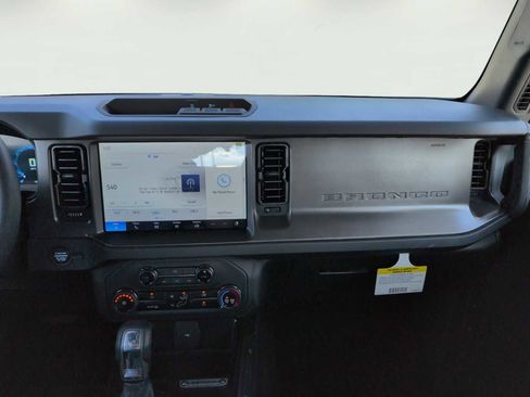 New 2025 Ford Bronco Base image 11
