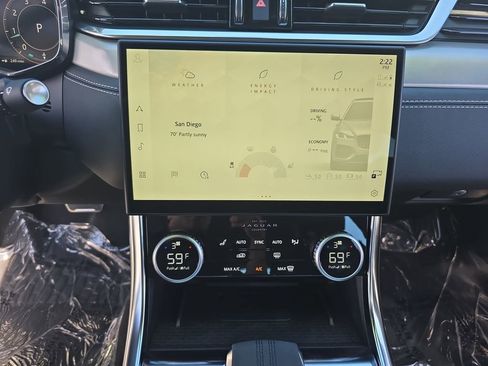 Used 2024 Jaguar XF R-Dynamic SE image 20