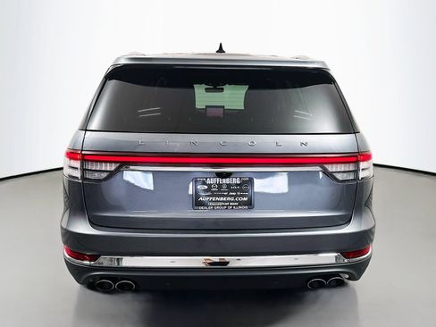 Used 2022 Lincoln Aviator Reserve AWD/4WD image 6