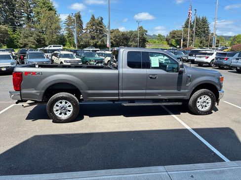 Used 2021 Ford F350 XLT w/ XLT Value Package AWD/4WD image 8