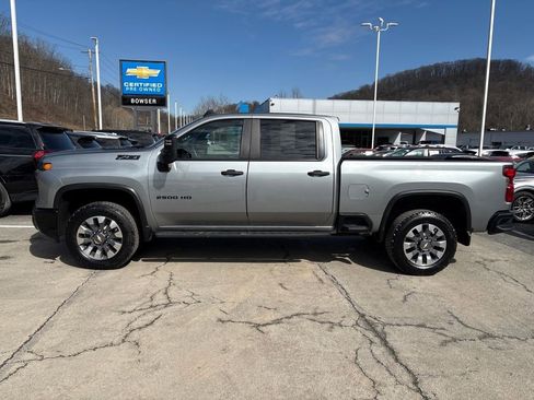 Certified 2024 Chevrolet Silverado 2500 Custom w/ Custom Convenience Package image 3